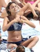 EXCLUSIVE: Nathalie Kelley pictured swimming at the iconic Icebergs, Sydney