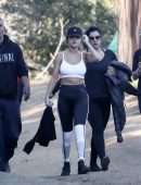 Selena Gomez Out with Friends in Malibu