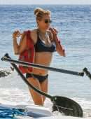 Tea Leoni in Bikini on Holidays in Barbados