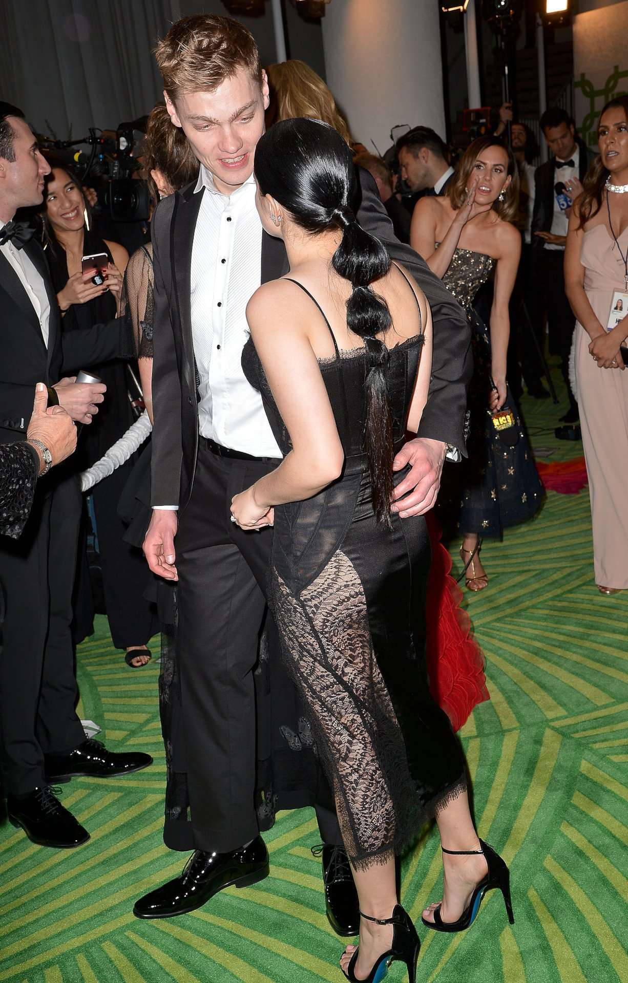 Ariel Winter at InStyle and Warner Bros 76th Annual Golden Globe Awards Post-Party
