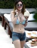 Bella Thorne and Dani Thorne on Miami Vacation by the Pool