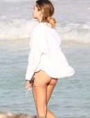 Delilah Belle Hamlin in Bikini at Beach in Tulum