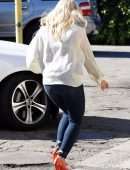 Hilary Duff Booty in Jeans, Out and About in Studio City