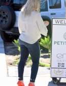 Hilary Duff Booty in Jeans, Out and About in Studio City