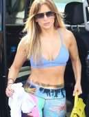 Jennifer Lopez in Tights Going to a Gym in Miami