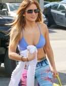 Jennifer Lopez in Tights Going to a Gym in Miami