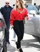 Jennifer Lopez in Leggings in Miami