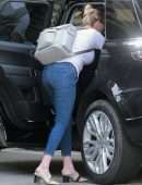 Kate Upton Out and About in Beverly Hills