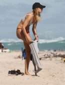 Kimberley Garner in Bikini Working Out on the Beach in Miami