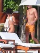 Sarah-Hyland-with-Wells-Adams-15