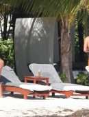 Sarah-Hyland-with-Wells-Adams-21