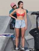 Taylor Hill – Victoria’s Secret Bikini Photoshoot Candids in Venice Beach