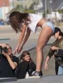 Taylor Hill – Victoria’s Secret Bikini Photoshoot Candids in Venice Beach