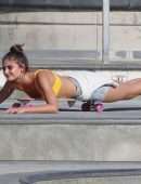 Taylor Hill – Victoria’s Secret Bikini Photoshoot Candids in Venice Beach
