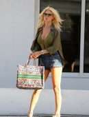 Victoria Silvstedt - Out Shopping in Miami