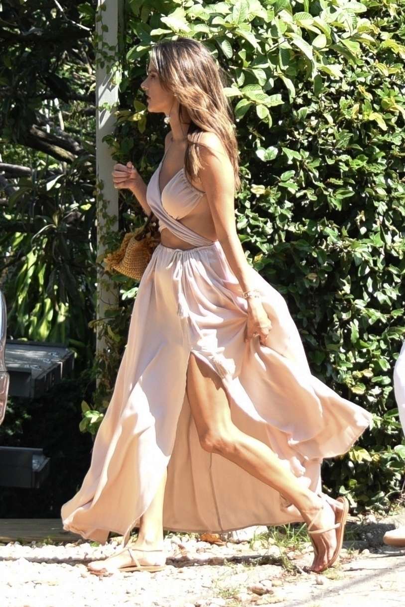 Alessandra Ambrosio Out with Friends in Florianopolis