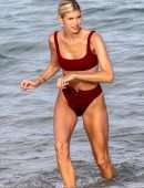 Devon Windsor in Bikini at Beach in Miami