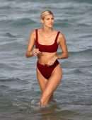 Devon Windsor in Bikini at Beach in Miami