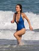 Giada De Laurentiis in Swimsuit Wardrobe Malfunction at a Beach in Miami