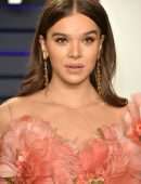 Hailee Steinfeld at 2019 Vanity Fair Oscar Party in Beverly Hills