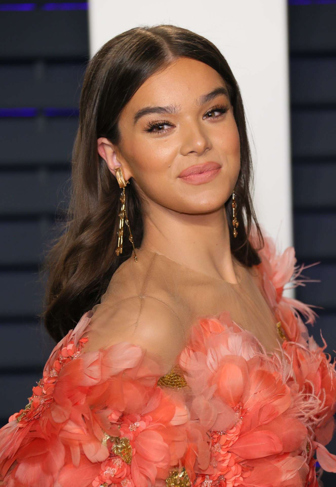 Hailee Steinfeld at 2019 Vanity Fair Oscar Party in Beverly Hills