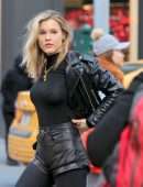 Joy Corrigan Pokies, Photoshoot in New York