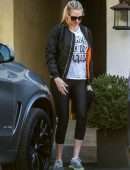 Kate Upton Booty, Going Out in Beverly Hills