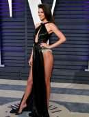 Kendall-Jenner-at-2019-Vanity-Fair-Oscar-Party-906