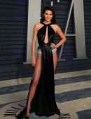 Kendall-Jenner-at-2019-Vanity-Fair-Oscar-Party-914