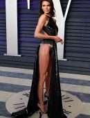 Kendall-Jenner-at-2019-Vanity-Fair-Oscar-Party-924