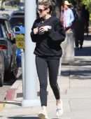 Kristen Stewart for Smoothie Run in Los Angeles