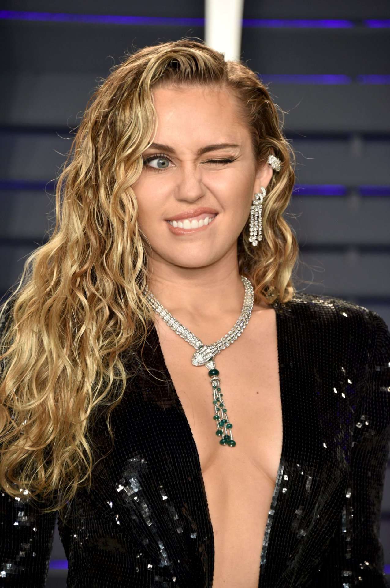 Miley Cyrus – 2019 Vanity Fair Oscar Party in Beverly Hills