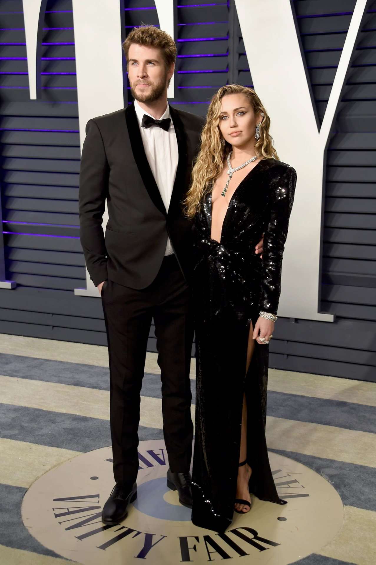 Miley-Cyrus-at-2019-Vanity-Fair-Oscar-Party-9