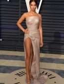 Shanina Shaik Upskirt at 2019 Vanity Fair Oscar Party in Beverly Hills