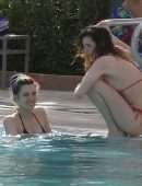 Bella-Thorne-331