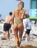 Doutzen Kroes Booty in Leopard Print Swimsuit in Miami