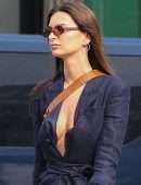 Emily Ratajkowski Braless Cleavage, Out in New York