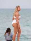 Iskra-Lawrence-Booty-810