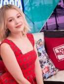 Kelli Berglund at Young Hollywood Studios in Los Angeles