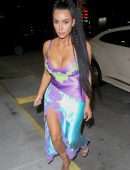 Kim Kardashian Cleavage, Out in Newport Beach
