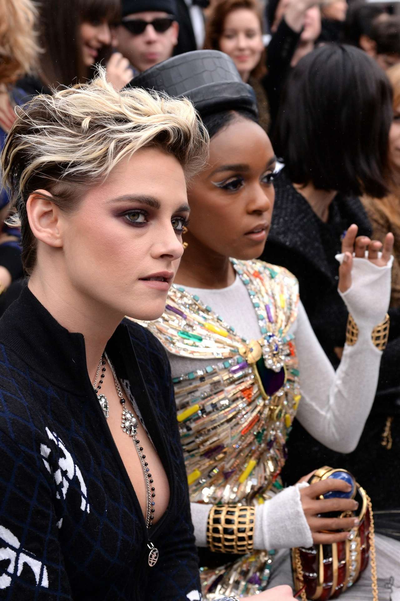 Kristen Stewart at Chanel Show Paris Fashion Week Womenswear F/W 2019