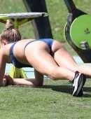 Sailor Brinkley-Cook in Bikini, Working Out on Coogee Beach in Sydney
