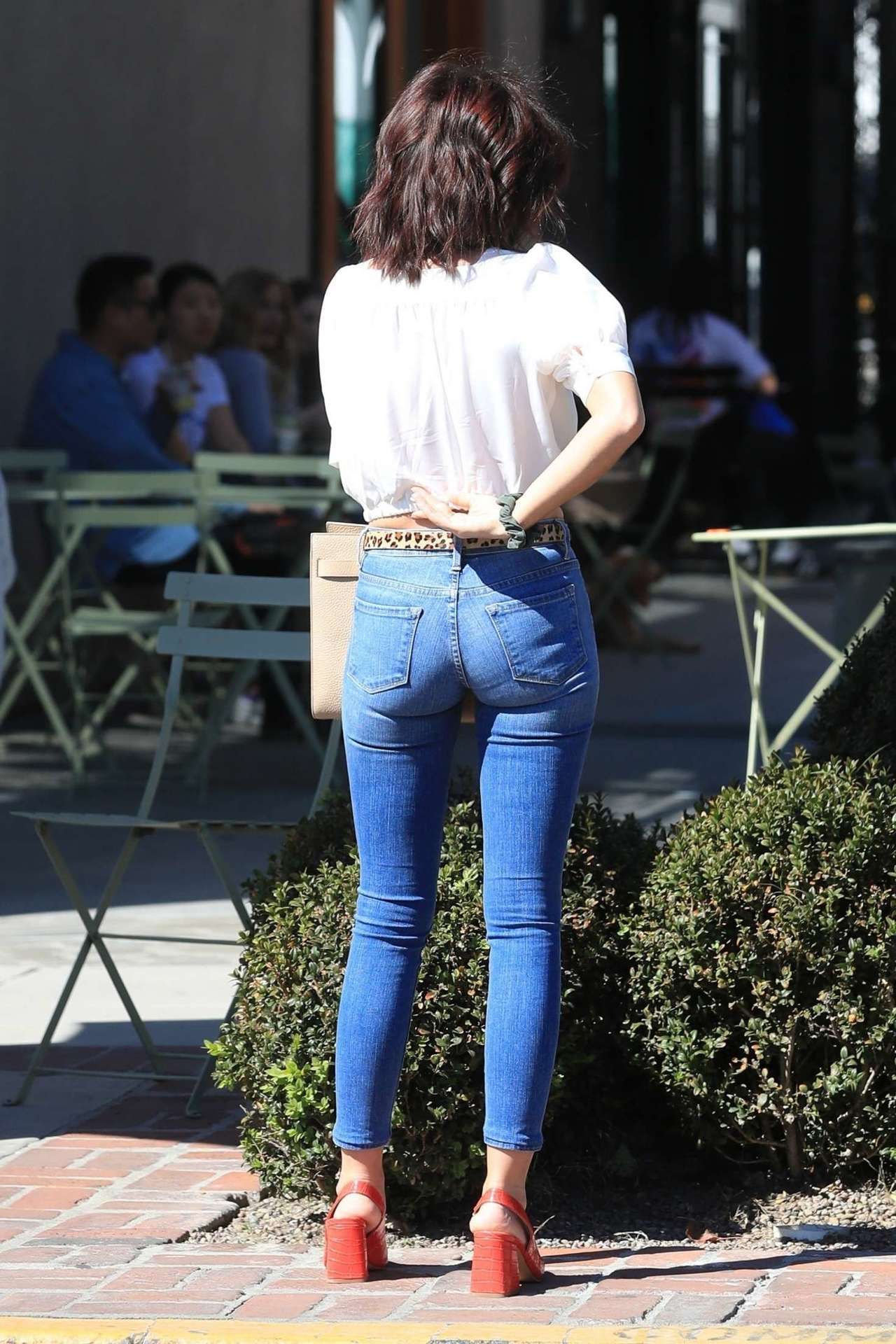 Sarah Hyland Leaving Nine Zero One Salon with a New Hair Style in LA