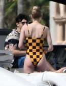 Sophie-Turner-in-Swimsuit-718