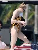 Sophie-Turner-in-Swimsuit-723