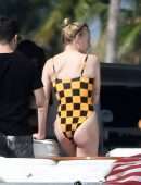 Sophie-Turner-in-Swimsuit-727