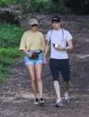 Taylor Swift and her Boyfriend at the Franklin Canyon Park Trail in Santa Monica