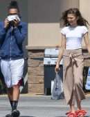 Zendaya Coleman Pokies, Shopping in Los Angeles