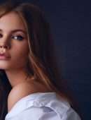 Anastasiya Scheglova on the Set of a Photoshoot - April 2019