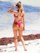 Farrah Abraham Booty in Pink Bikini at the Beach in Tulum, Mexico